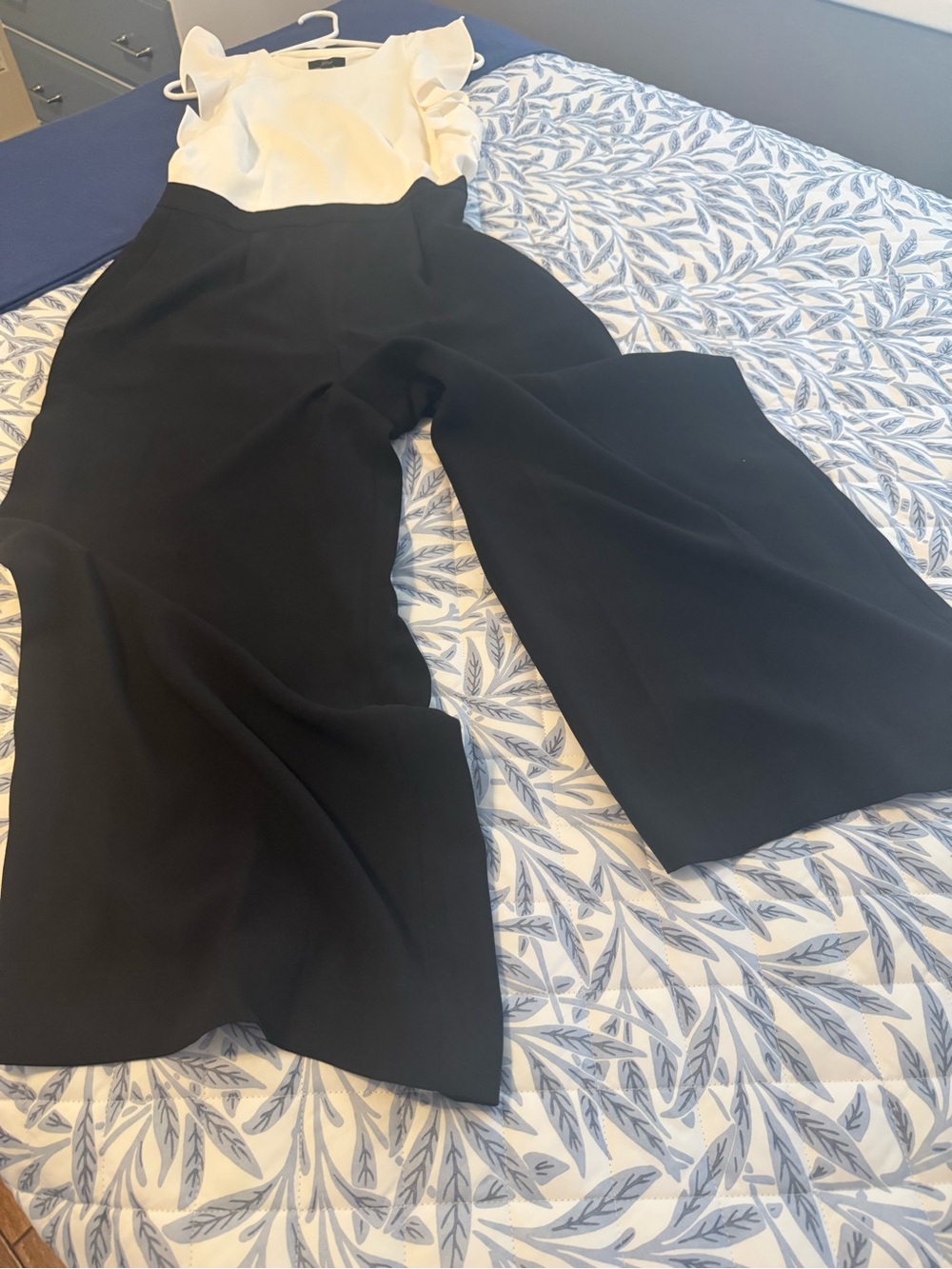J.Crew Ruffle-Sleeve Jumpsuit in 365 Crepe Black & White Size 4